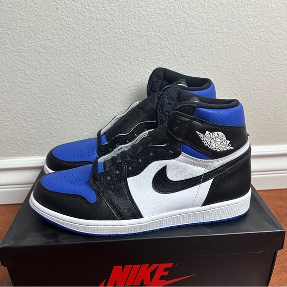 Jordan 1 Retro High Royal Toe Size 11 - Picture 3 of 8